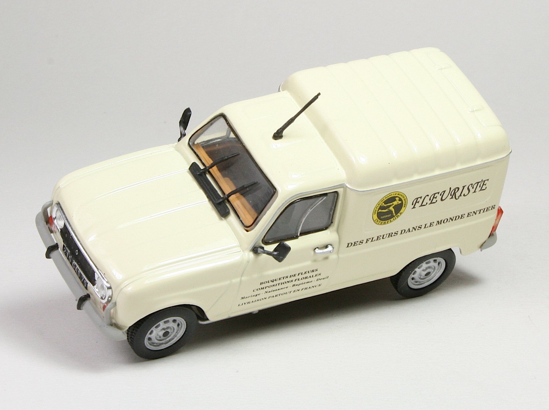 Renault Modellini d'auto: Altaya, Renault 4 F6 Interflora 1986 – Nuovo (secondo la descrizione) da Elsau venduto da Peekay8 4