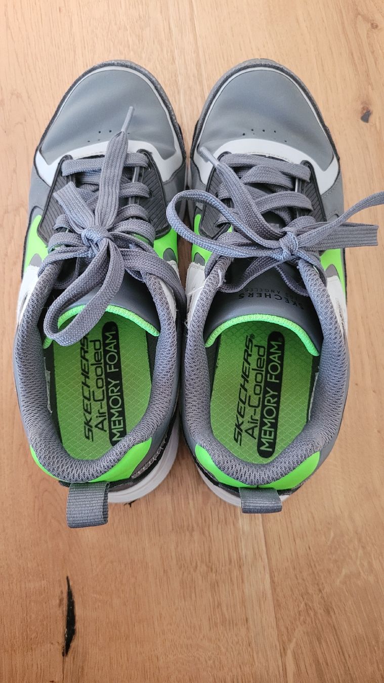 Skechers Scarpe per ragazzi: Skechers Sneaker Gr.34- top Zustand – Usato da Worb venduto da Sibille20 3