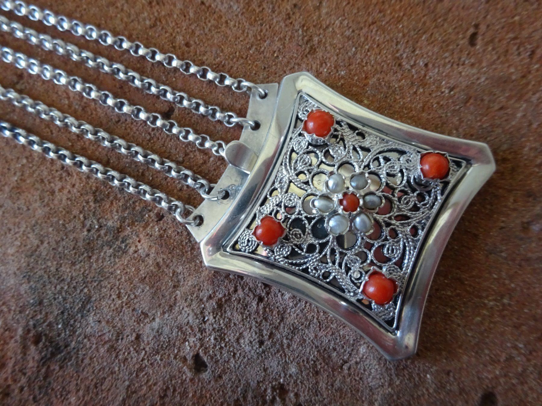 Ketten: Halsband Saatperlen / 835 S Dirndl Bayern – Gebraucht aus Esslingen von FetteSchnecke 7