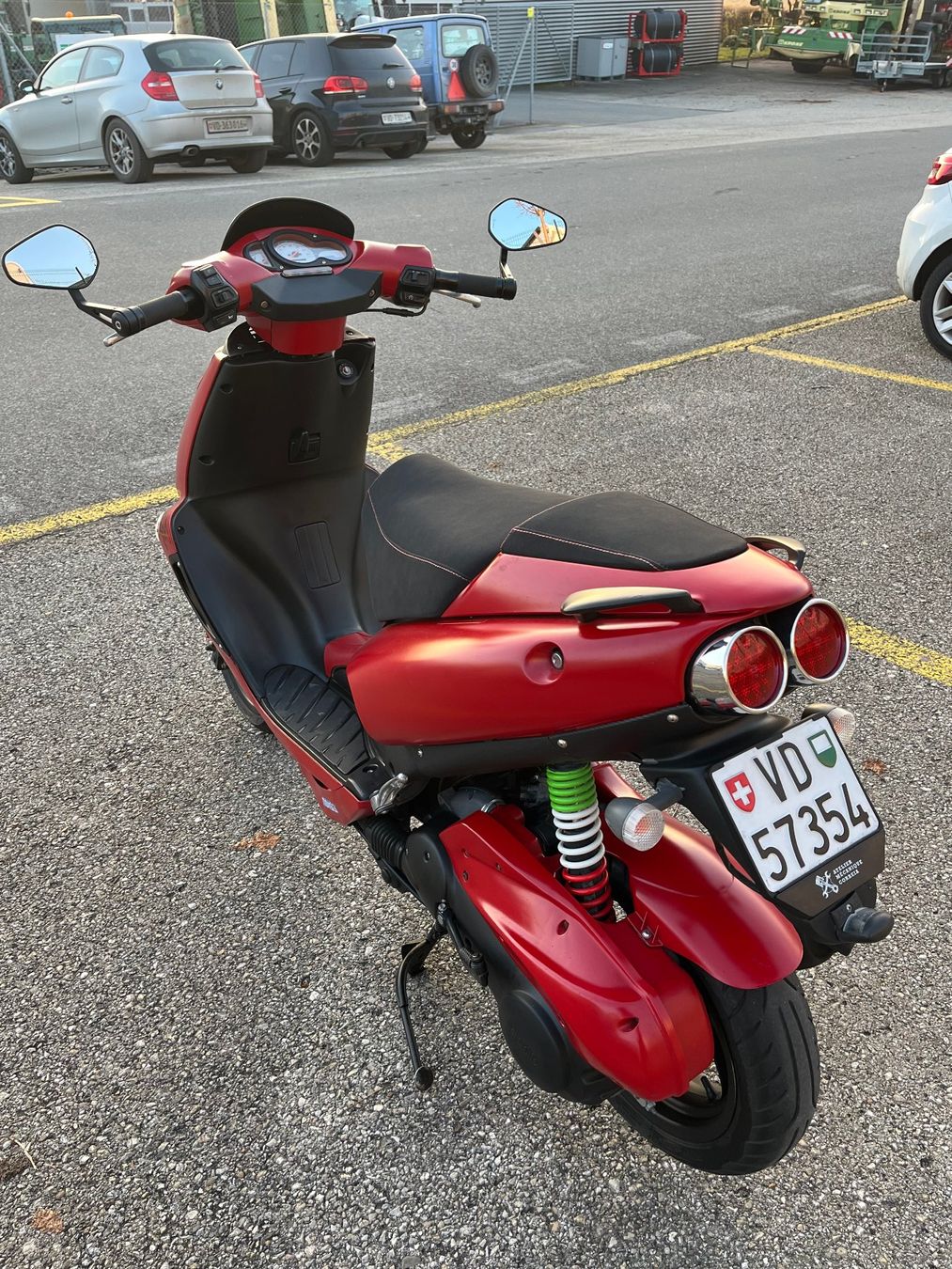 Aprilia Scooter: Scooter Aprilia SR 125 2T Expertise récente – Usato da etagnières venduto da isoz01 2