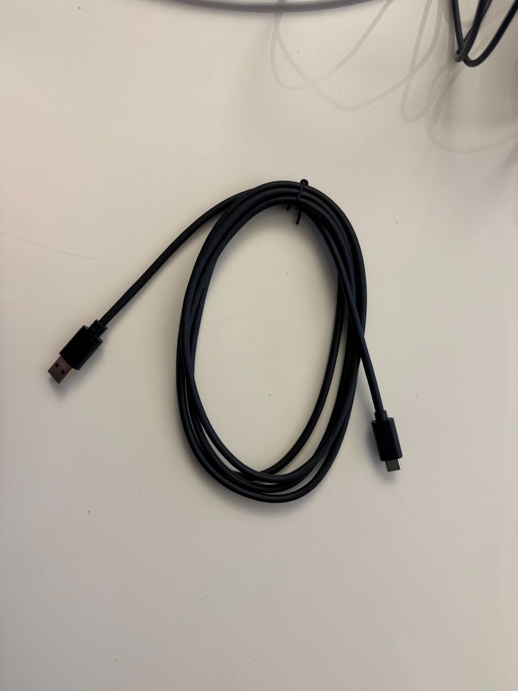Câbles: 27x 2m USB-A zu USB-C Kabel – Neuf avec emballage d'origine à Zürich par mantis_tech