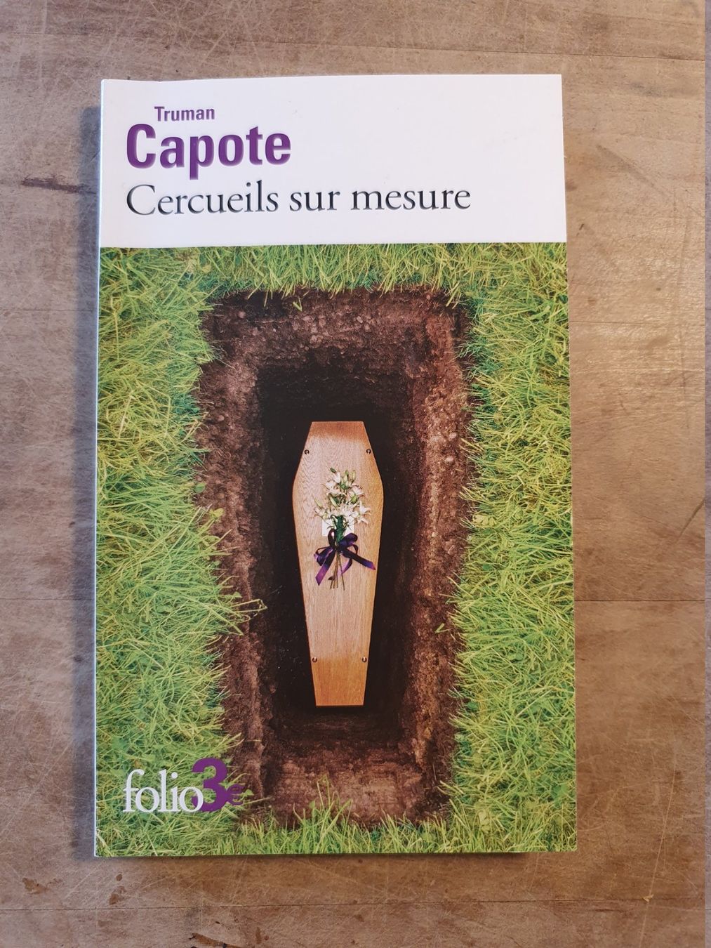 Libri: Cercueils sur mesure Truman Capote Folio – Usato da Zürich venduto da loosebone