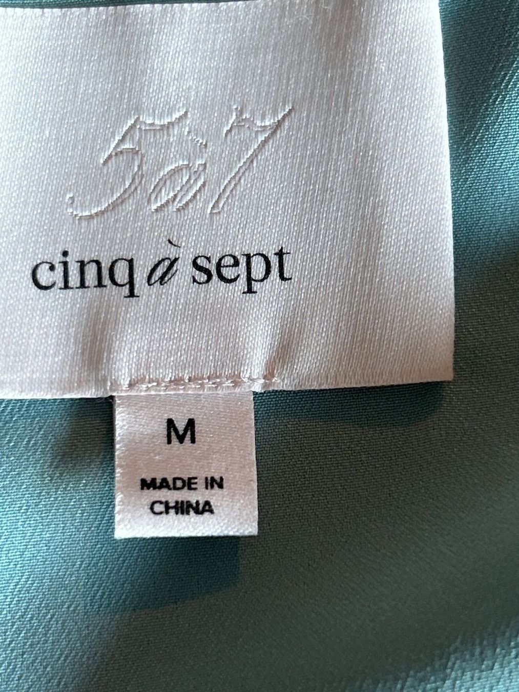 Top: Top eisblau 100% Seide von Cinq à Sept Gr. M – Usato da Brunnen venduto da Nala2929 8