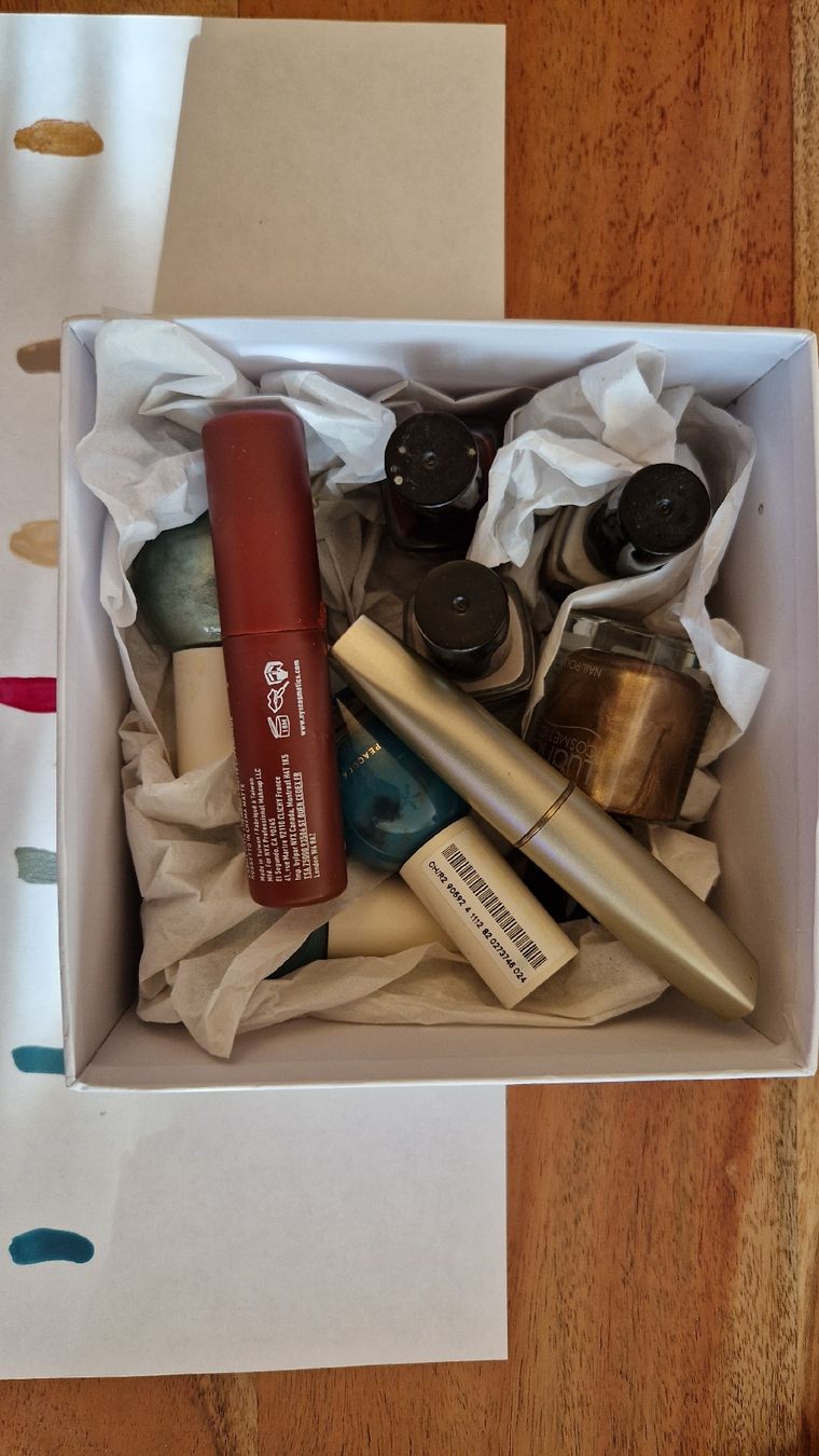 Nagellack: 8 Nagellacke + Mascara & Lippenstift – Gebraucht aus Oberengstringen von Sheera7 6