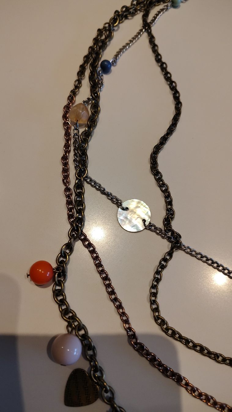 Ketten: Collier fantaisie multi-rangs avec breloques – Gebraucht aus Puidoux von Sophia70 2