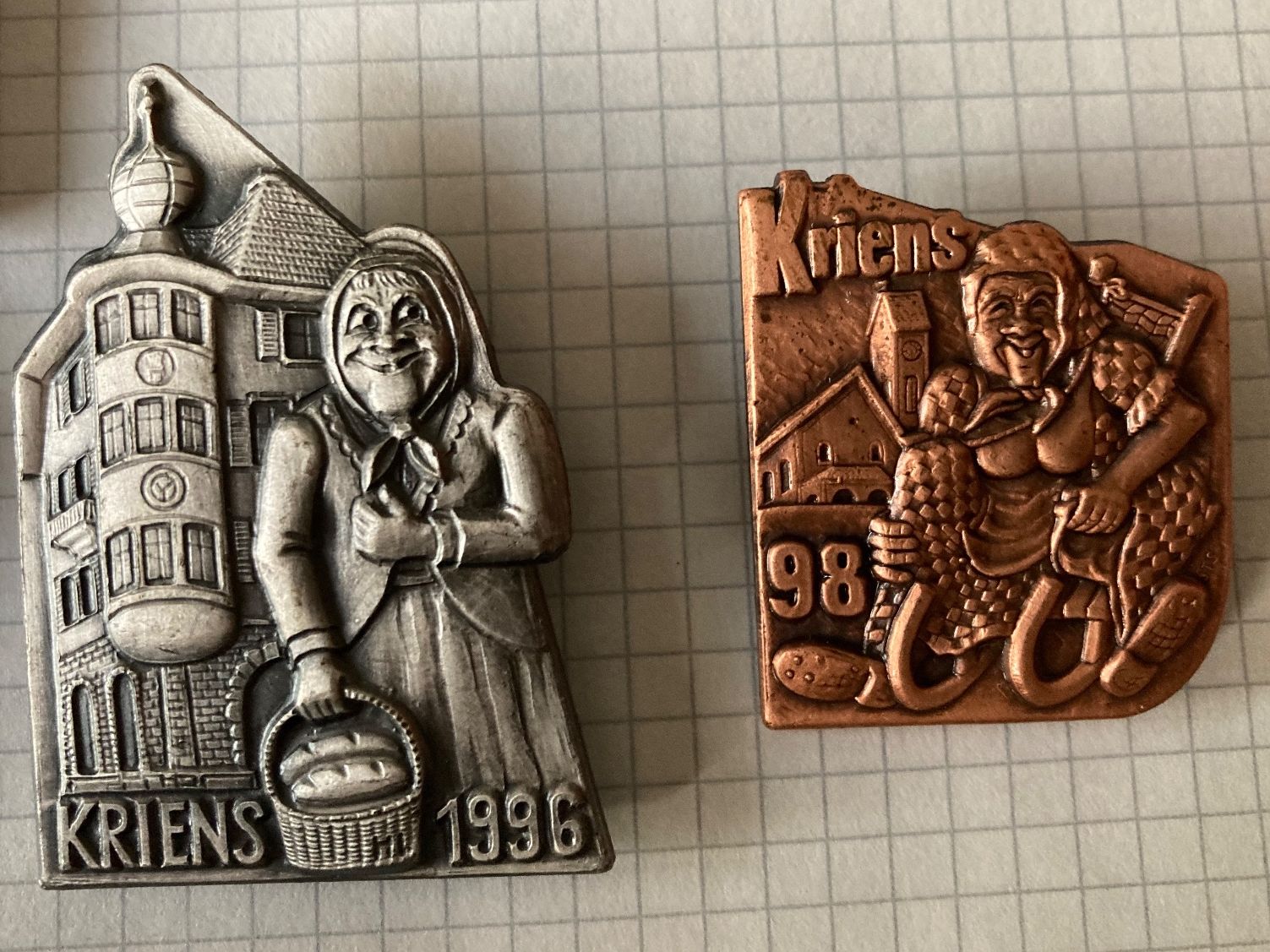 Krienser Placchette & Badge: Krienser Fastnachtsplaketten – Usato da Horw venduto da adler65 6