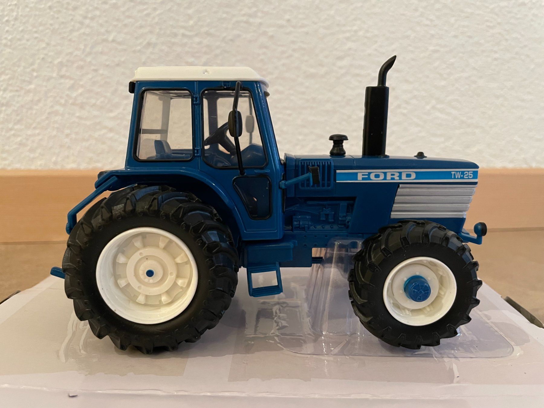 Ford Traktoren: Britains Ford TW 25 – Neu und originalverpackt aus Kreuzlingen von Stefan1150 2