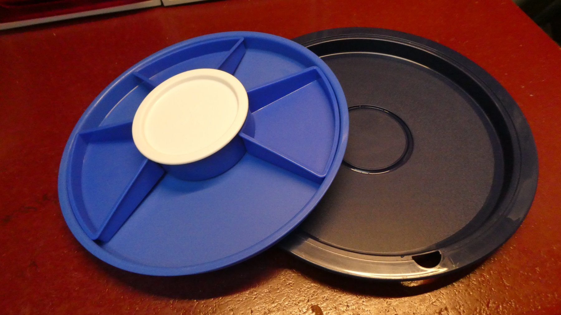 Tupperware Piatti di portata: Tupperware Plat apéritif – Usato da Vauderens venduto da lau260962 1
