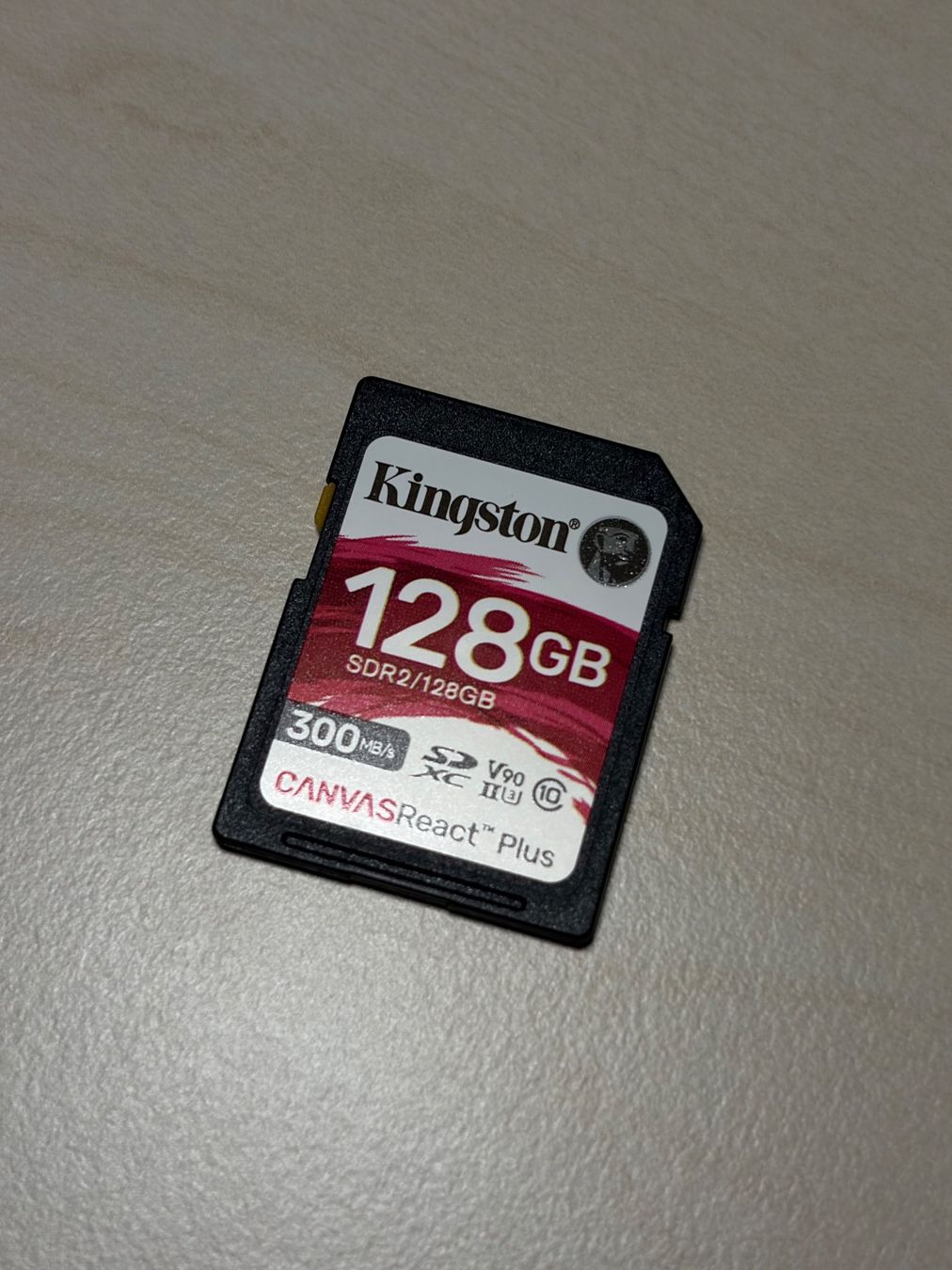 Kingston Speicherkarten: Kingston Canvas React Plus SDXC 128 GB | V90, UHS-II, U3 – Gebraucht aus Tafers von Florent_Elshani