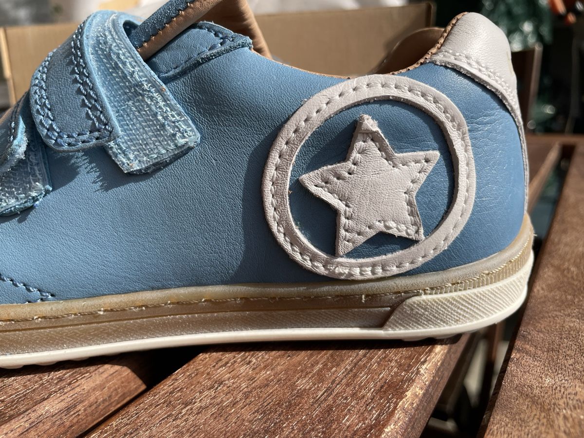 Bisgaard Scarpe per ragazzi: Bisgaard Halbschuhe Gr. 35 hellblau, neu & originalverpackt! – Nuovo e nell'imballaggio originale da Bern venduto da brup 2