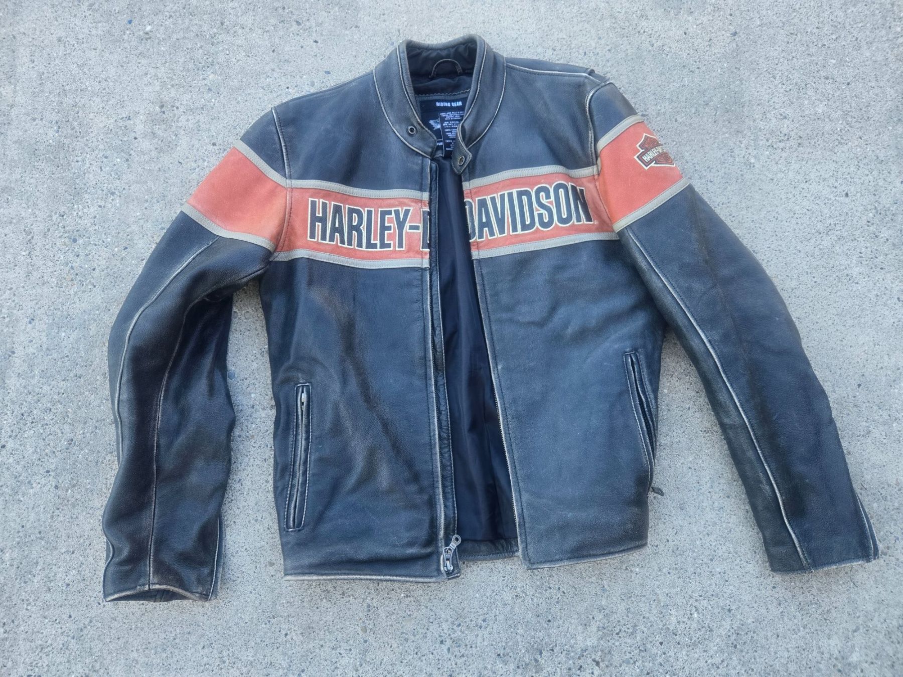Harley-Davidson Vestes: Harley Davidson Motorradjacke Leder M – D'occasion à Siebnen par kar_n5st