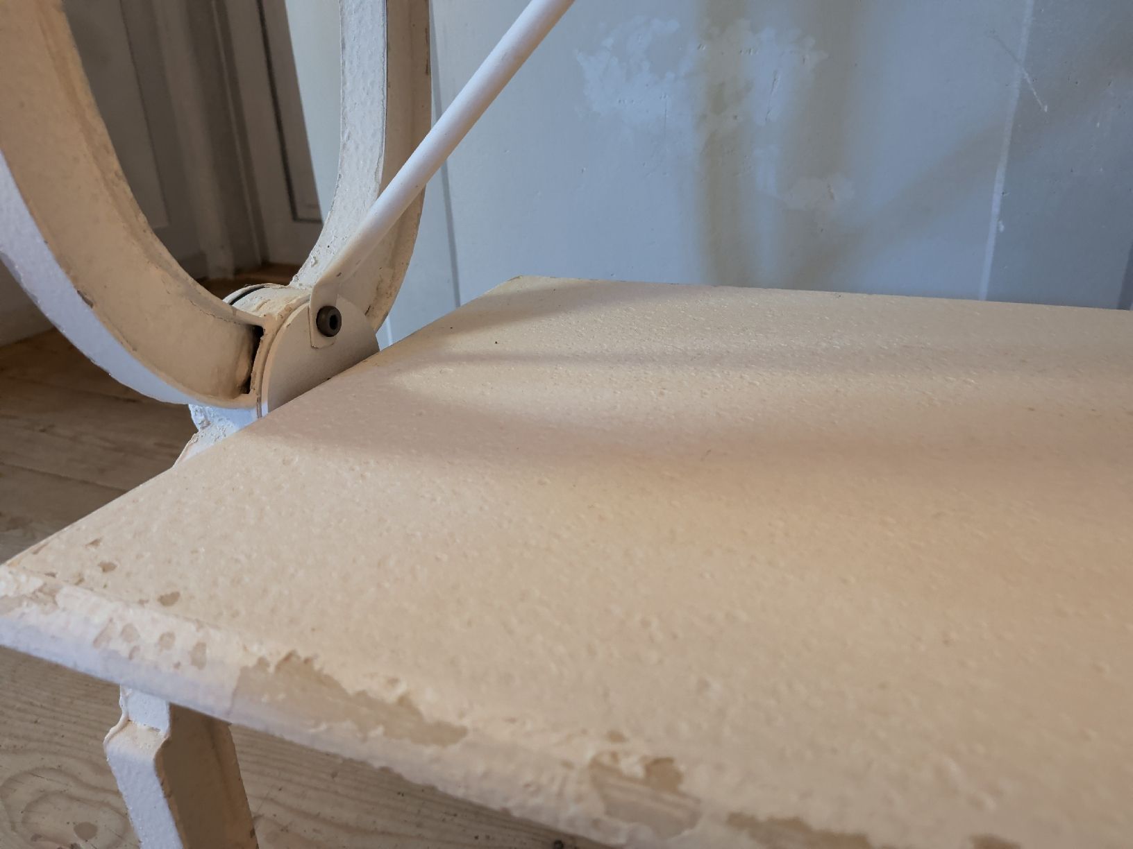 Tische: Shabby Chic Pflanztisch für drinnen oder draussen  – Gebraucht aus Dietfurt von Subforce1853 8