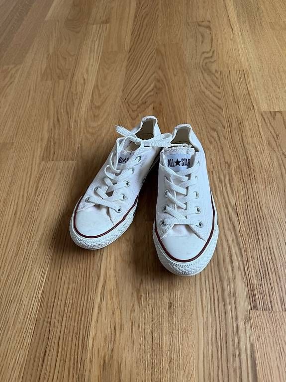 Scarpe da uomo: All Star bianche  – Usato da Massagno venduto da lad_cv7t