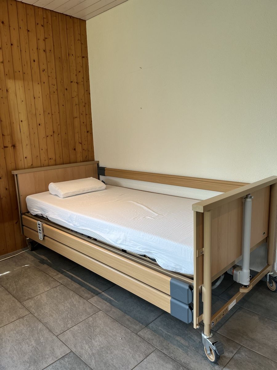 Lits: Pflegebett Burmeier Dali – D'occasion à Burgdorf par gab_bf55 6