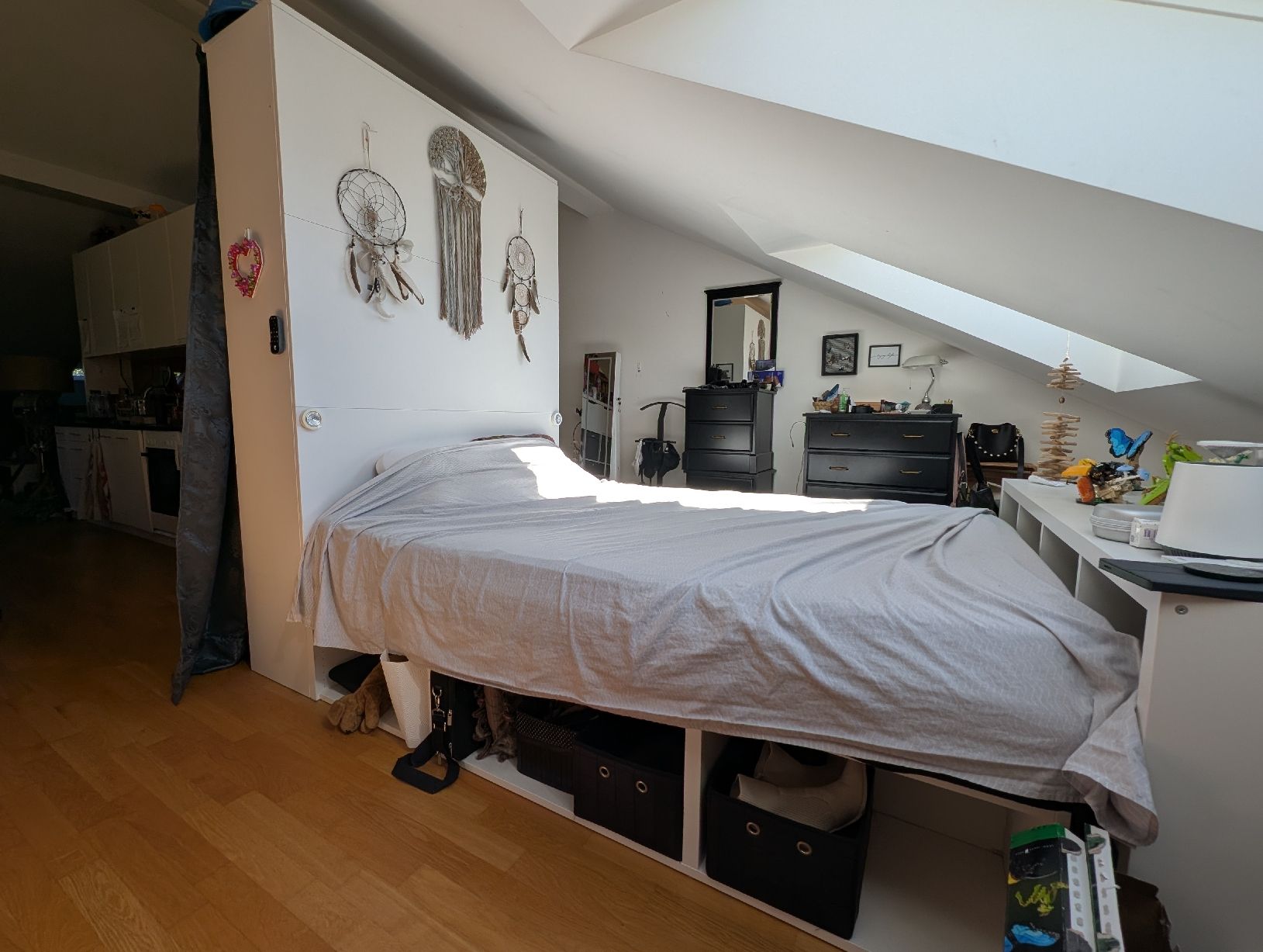 Ikea Letti: Ikea Bettkombination mit Kleiderschrank – Usato da Aadorf venduto da Voe_J2302