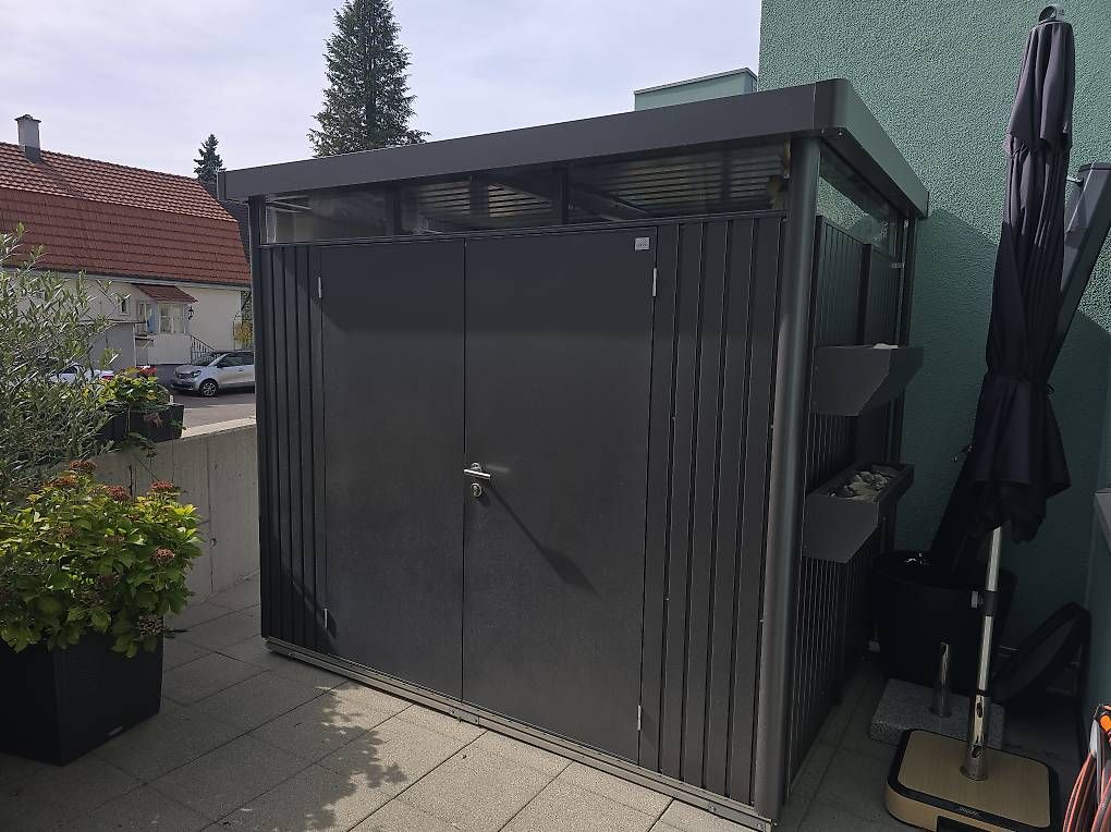 Casette da giardino & serre: Geräteschrank von Biohort  – Usato da Kollbrunn venduto da King8585