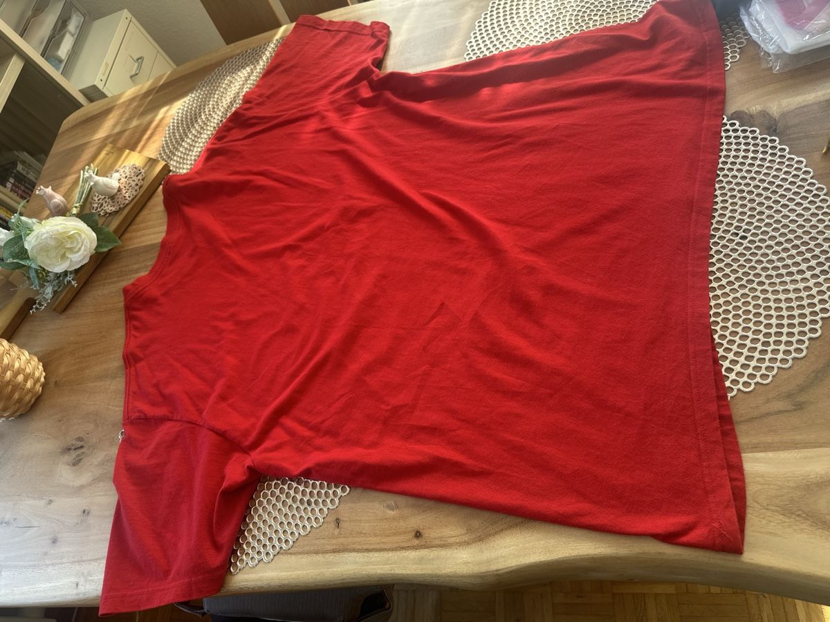 Supreme T-shirts: Supreme T-Shirt Motion Logo Red – D'occasion à Goldach par Lenny0220 1