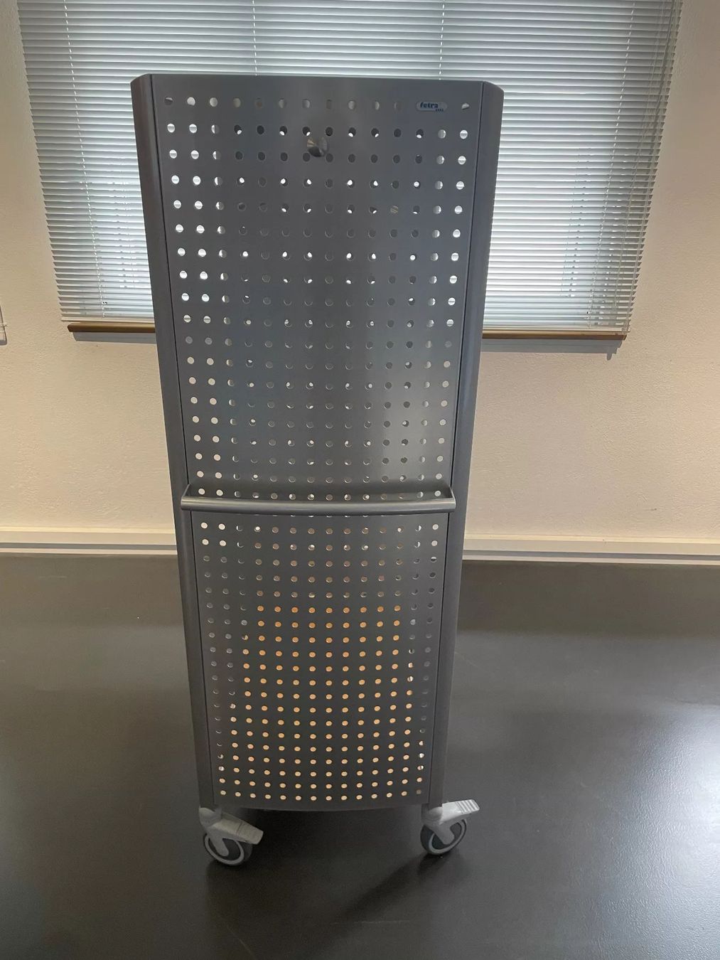Guardaroba: Rollgarderobe - Top Zustand! – Usato da Schöftland venduto da sani5040 2
