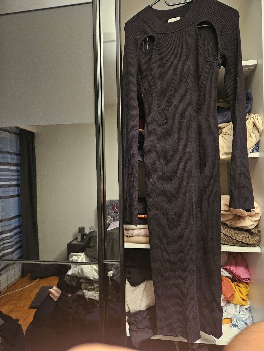 H&M Robes: robe noire xxl – Neuf avec emballage d'origine à Savigny par vei_8t66