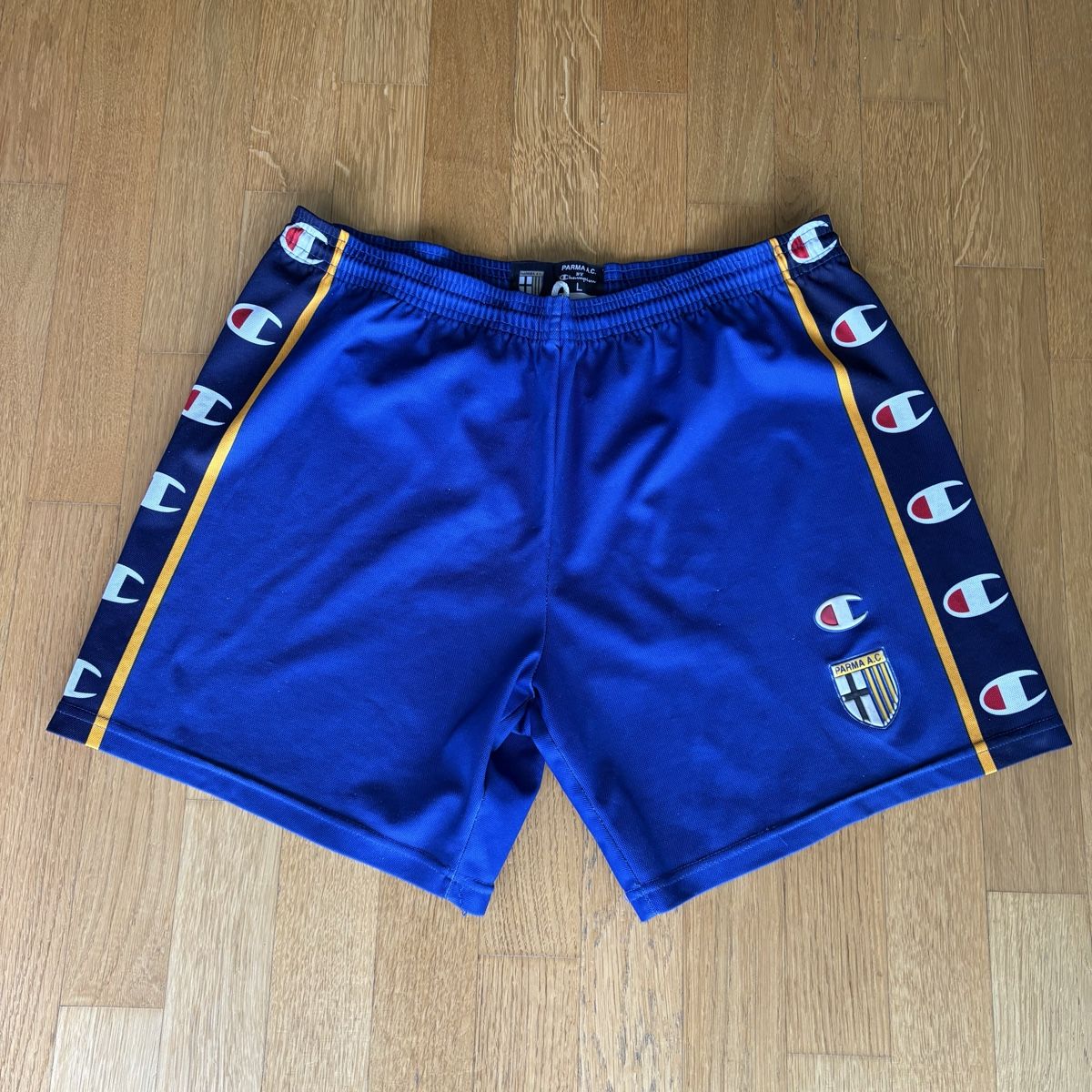 Canottiere & Pantaloni: Parma Calcio Hose Champion 01/02  – Usato da Winterthur venduto da LaBodega
