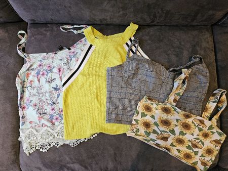 4 Sommer Crop Tops Grösse S (nr.8)