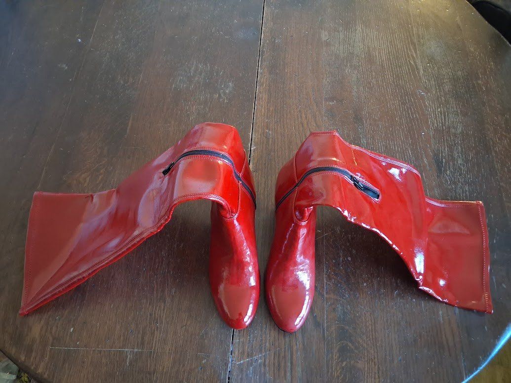 Chaussures femmes: Botte rouge à talon 40 – Neuf avec emballage d'origine à Genève par Bell-47 1