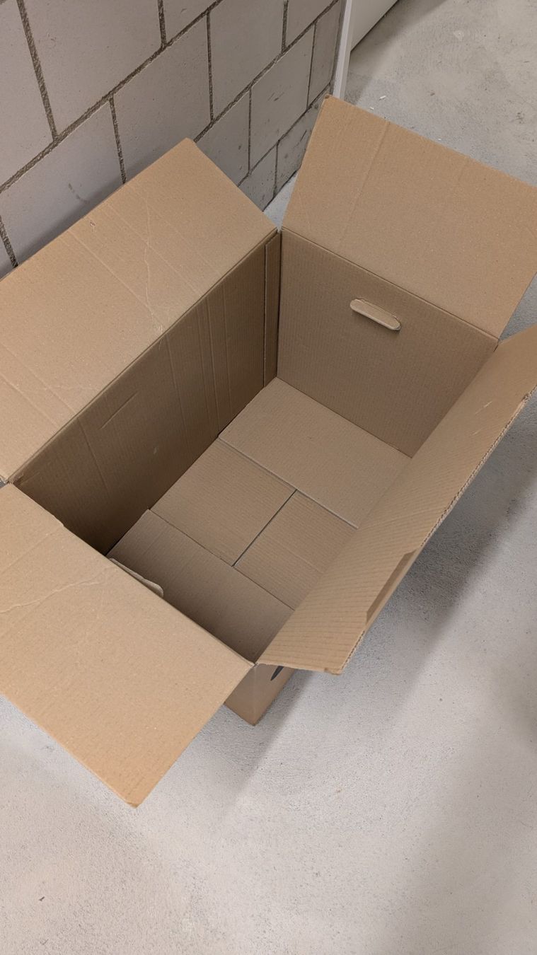 Cartoni: Umzugskarton - 30 kg – Usato da Killwangen venduto da sockenmeister 5