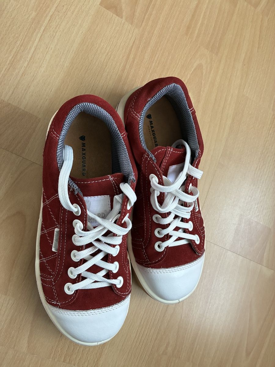 Scarpe da uomo: Sicherheitsschuh  Maxguard 39 – Nuovo (secondo la descrizione) da Aarau Rohr venduto da Sheeno