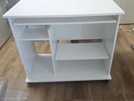 Schreibtisch