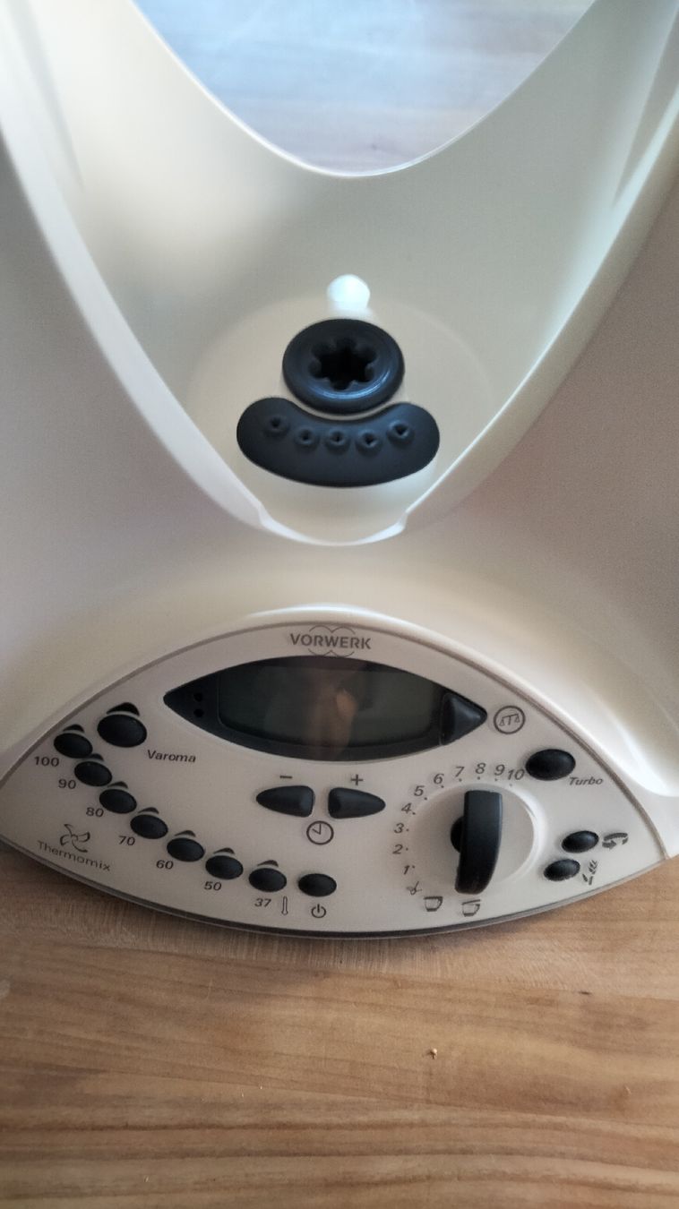 Elettrodomestici da cucina: Vorwerk Küchen Maschine – Usato da Roggwil BE venduto da bahn75 2