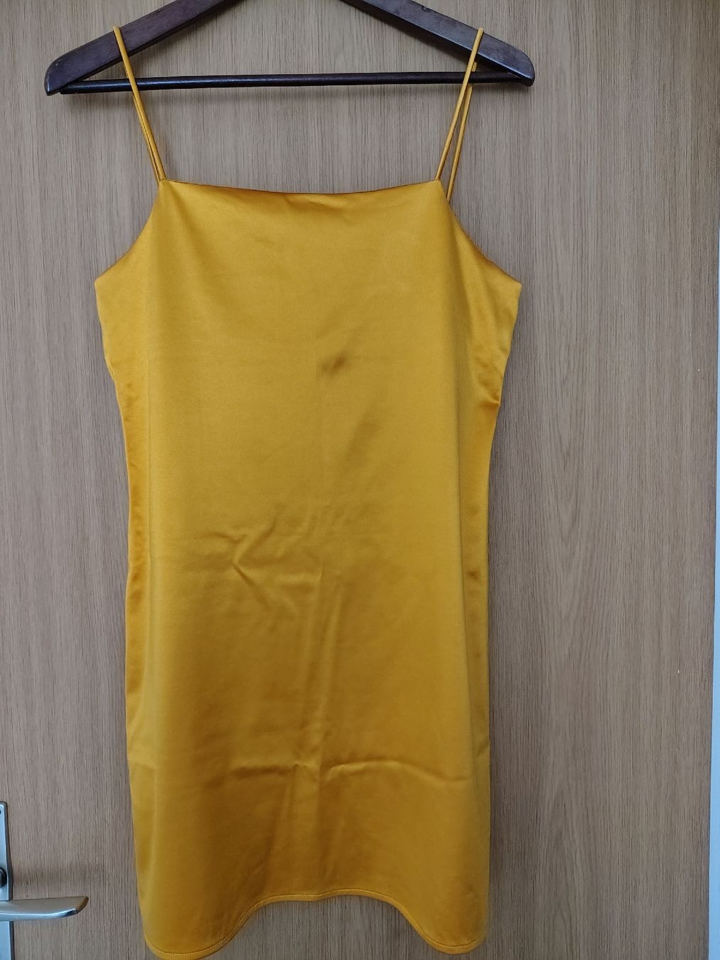 Mango Vestiti: Mango Minikleid, Gold, Gr. M, Polyester Topzustand. – Usato da Stäfa venduto da krp54