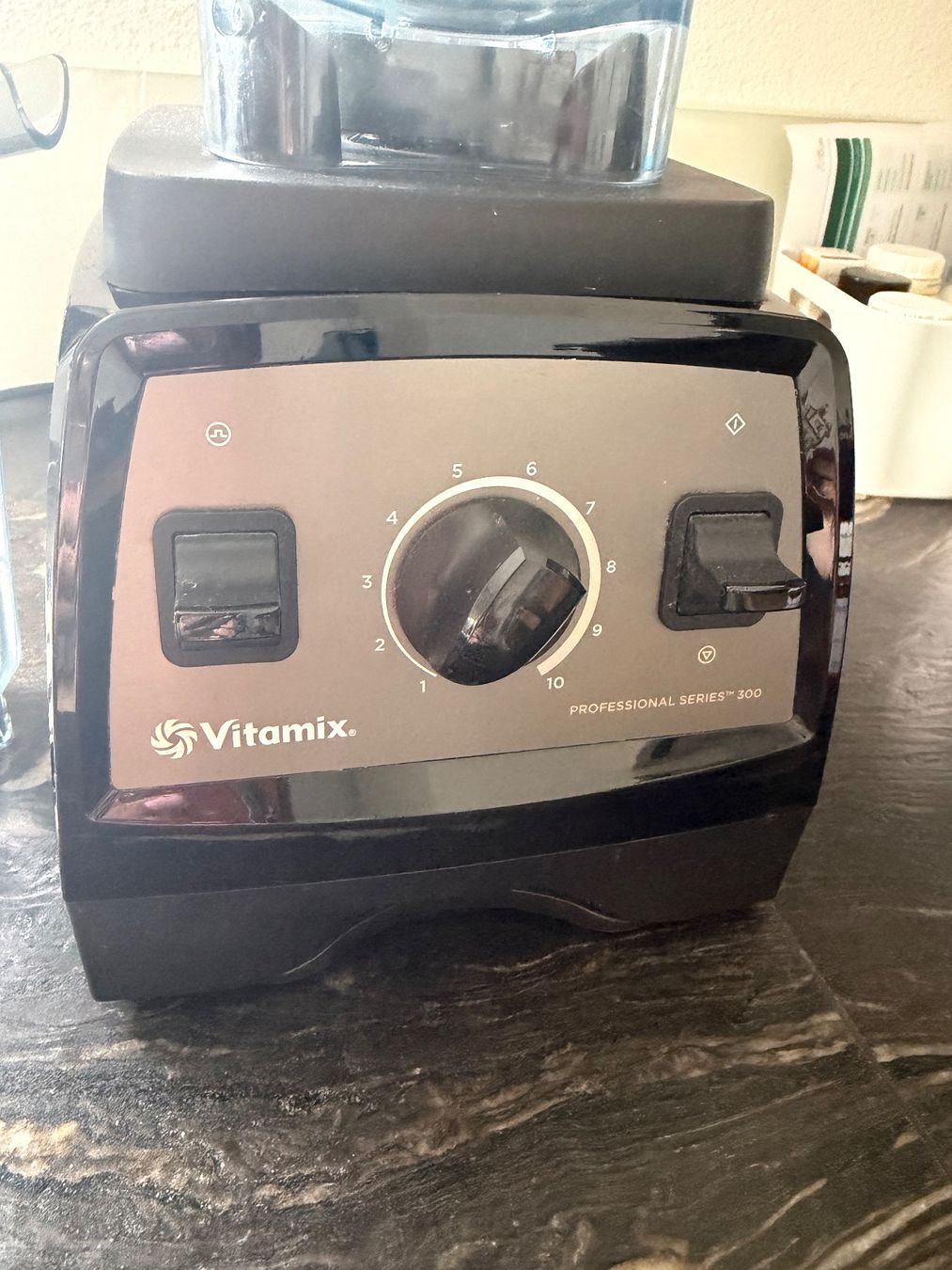 Vitamix Elettrodomestici da cucina: Vitamix Pro 300 – Usato da Hombrechtikon venduto da vickymi 1