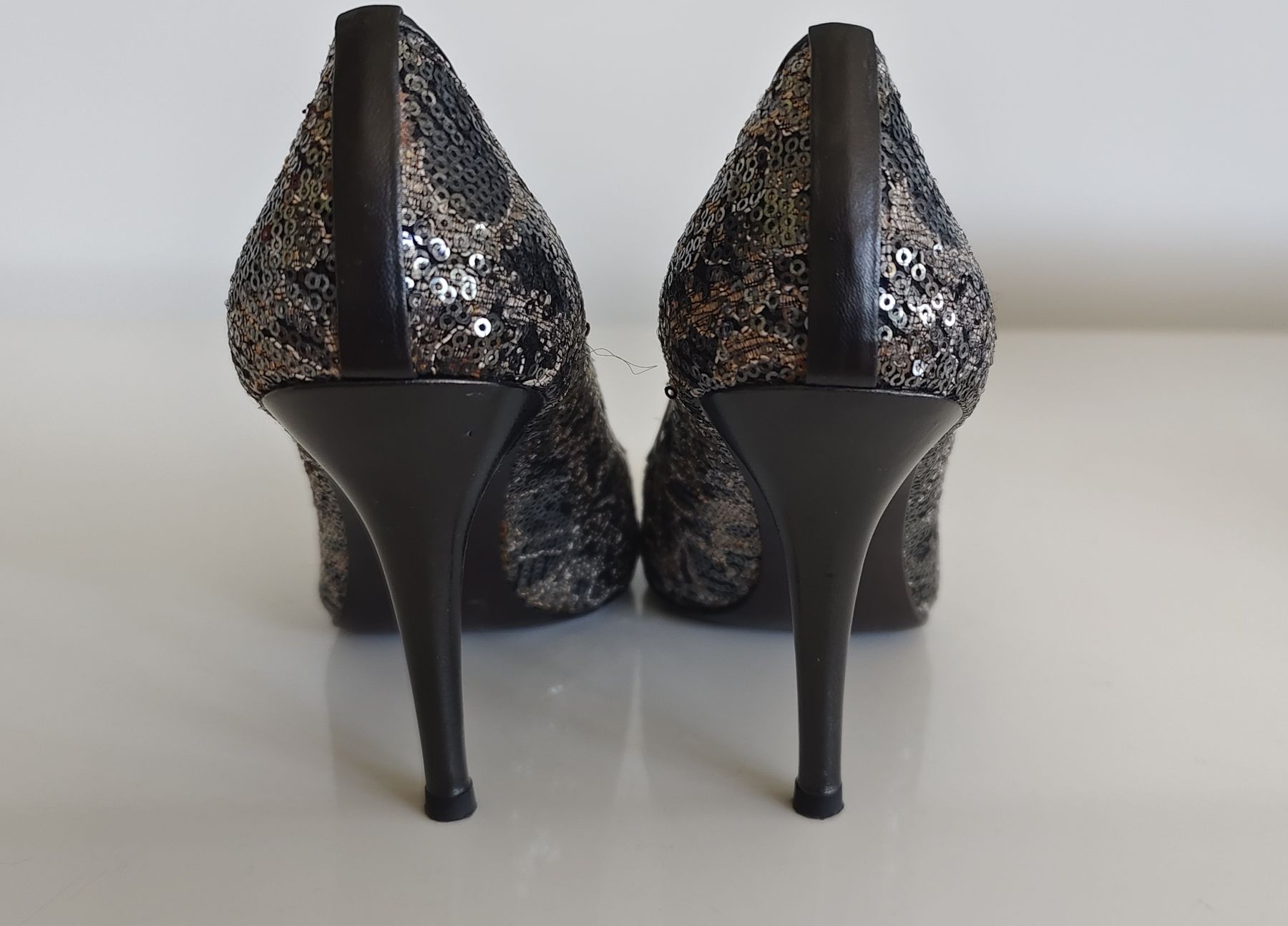 Stuart Weitzman Scarpe da donna: Stuart Weitzman Pailletten Pumps 40 – Nuovo (secondo la descrizione) da Meilen venduto da Aphrodite87 5