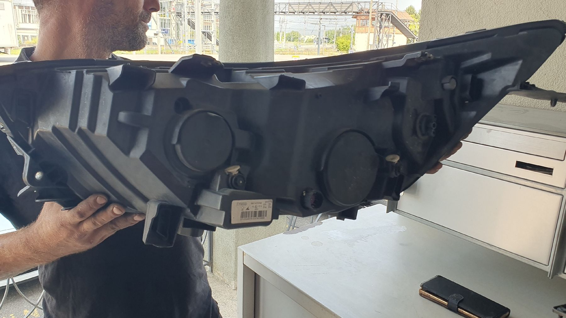 Iveco Fari: IVECO Scheinwerfer rechts – Usato da Kerzers venduto da Hemingway_Motors 1