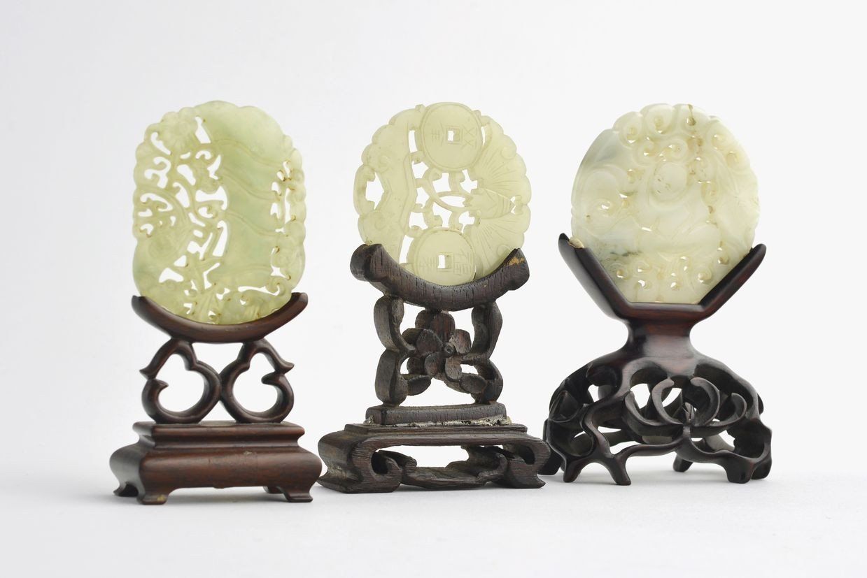 Skulpturen & Statuen: Magnifique Ensemble de 3 plaques jade sculpté – Gebraucht aus Morges von Audemars07