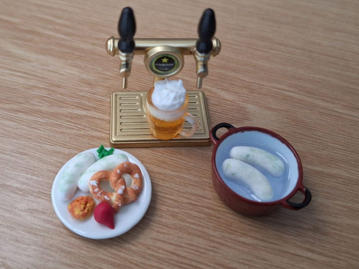 Case e mobili per bambole: Handmade Bayrisches Weisswurst Set – Nuovo (secondo la descrizione) da Zürich venduto da HandmadeTinyFood 2