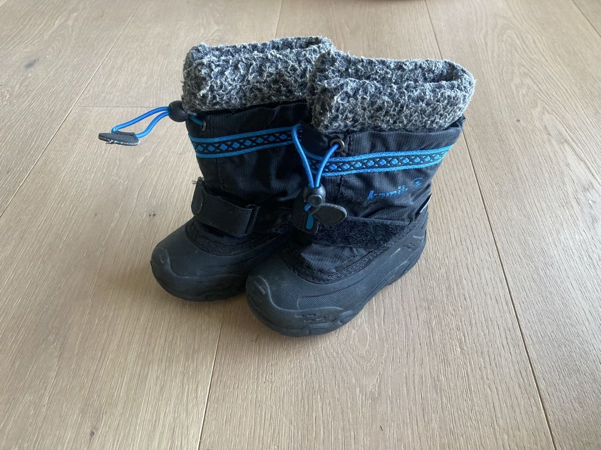 Kamik Schuhe für Jungen: Kamik Grösse 25 – Gebraucht aus Wil SG von Chrissy07