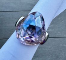 Ring  mit grossem Glasstein Gr. 57