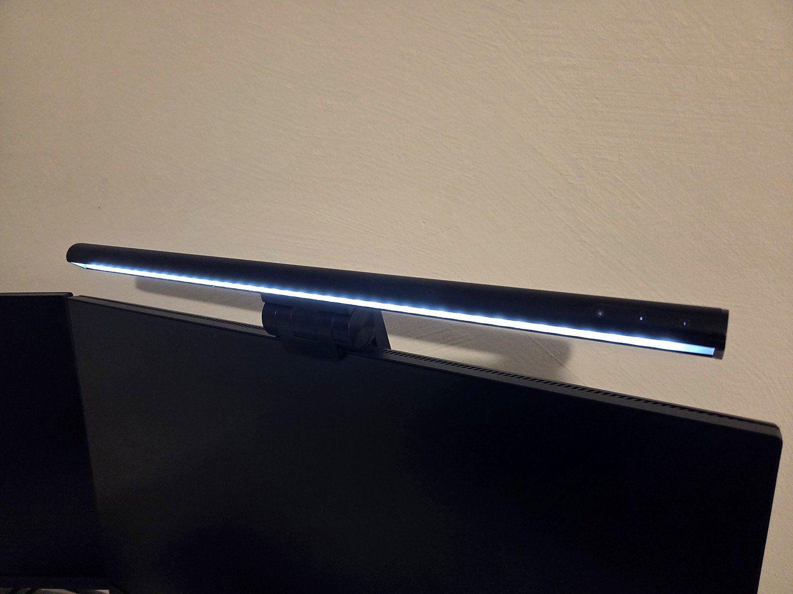 Lampes: Lampe écran USB Baseus i-wok 3 températures – D'occasion à Fribourg par gui_x2yt 1
