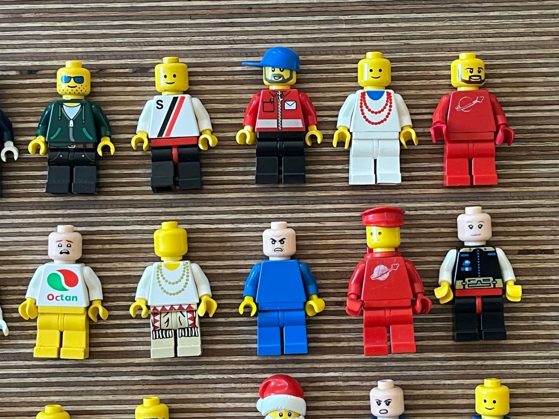 Lego Statuette: 31 Lego Minifiguren Konvolut J5 – Usato da Winterthur venduto da Wusa01 2