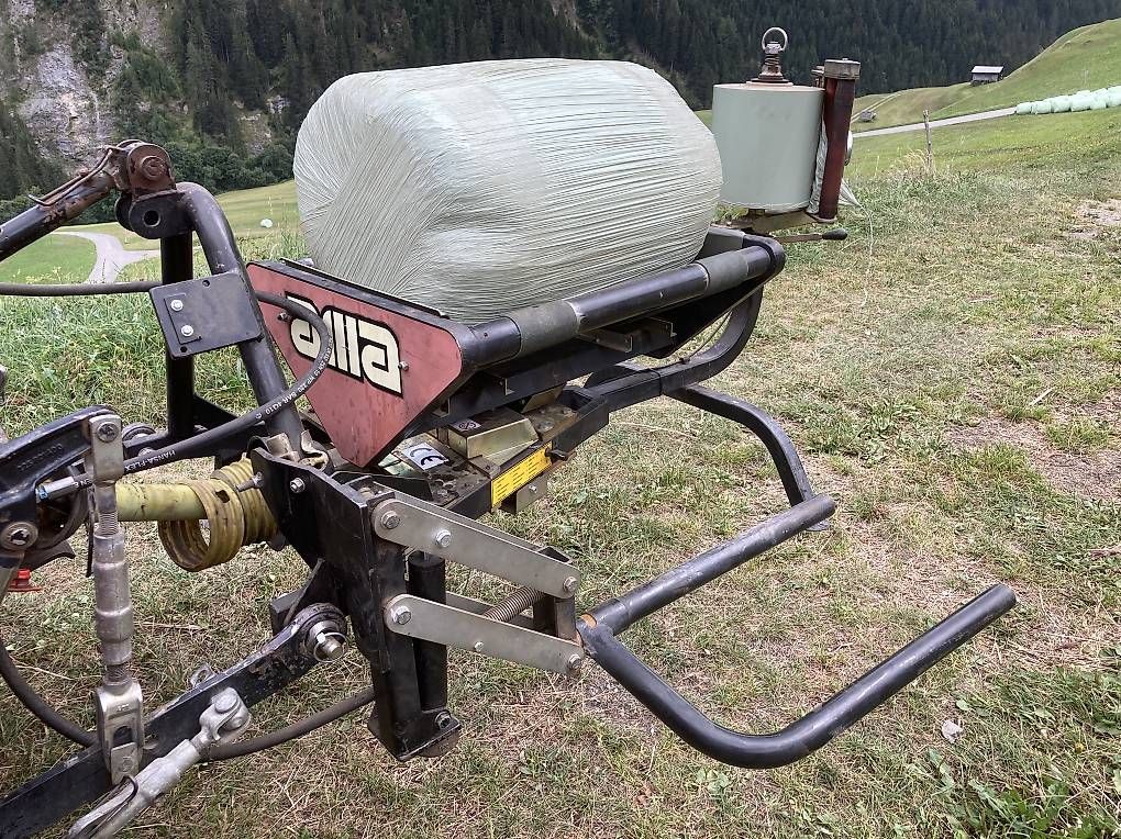 Alle Maschinen: Kleinrundballenpresse mit Wickler – Gebraucht aus Vrin von trut 4