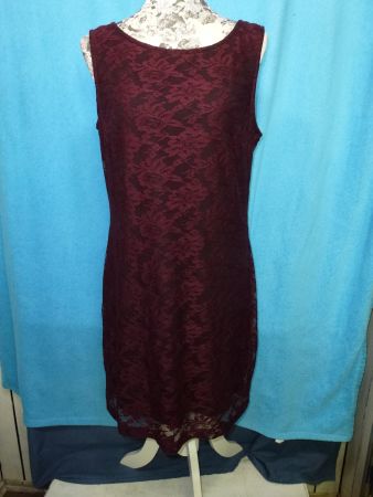 EDC KLEID GR L DUNKELROTE SPITZE BLICKDICHT OHNE ARM RV NEU