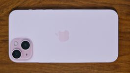 IPhone 15 plus rosa (Speicher 256 GB, Akku 85%)