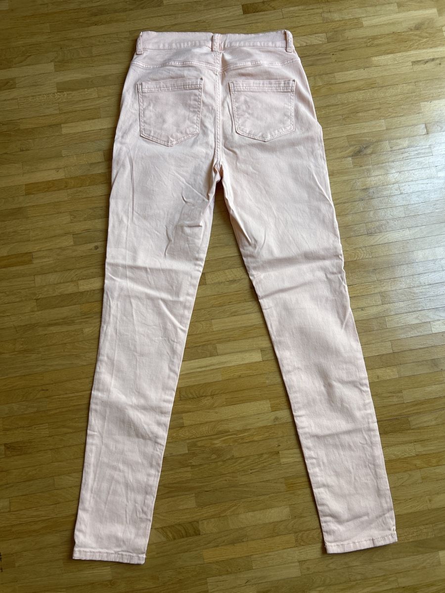 Lascana Pantaloni: Lascana lachsfarbene Hose Gr. 34 – Usato da Winterthur venduto da turmalina15 4