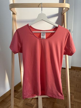 Avon Pink Sports T-Shirt – Size M