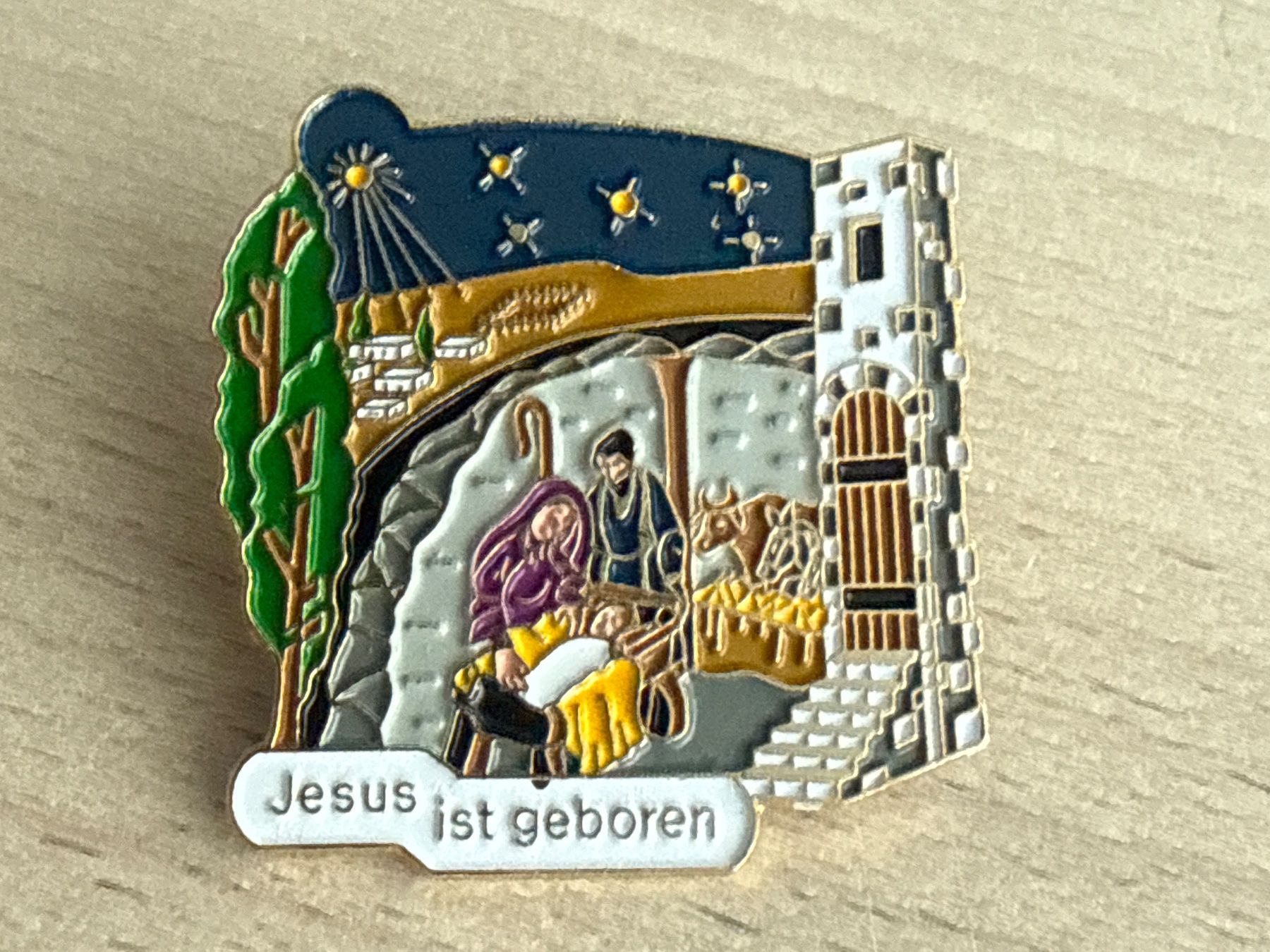 Placchette & Badge: Pin Krippe Jesus ist geboren – Usato da Glattbrugg venduto da Schweigmatt