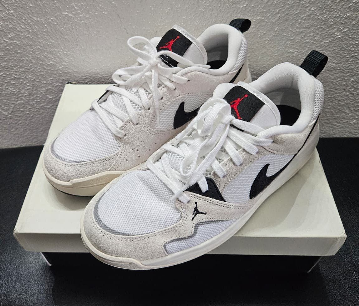 Jordan Scarpe da uomo: Nike Jordan CMFT Era [43] – Nuovo (secondo la descrizione) da Dietikon venduto da NGood