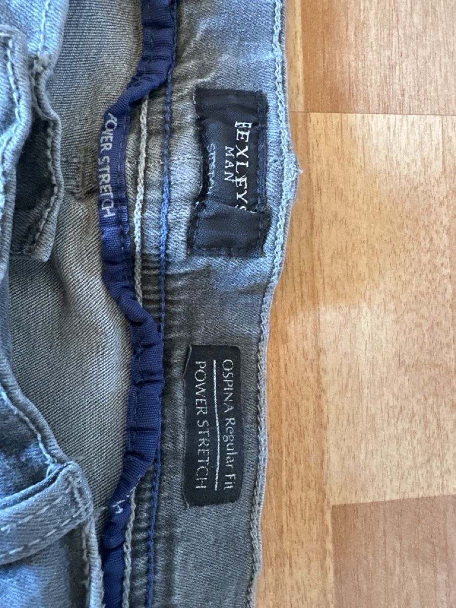 Jeans: Bexleys Herren Jeans, Grau, Gr. 28, einf. Bundweite ca. 47cm – Usato da Wald AR venduto da sim_m9vw 1