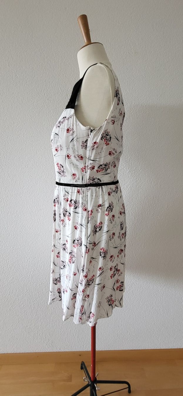 Nafnaf Vestiti: Sommerkleid – Usato da Bern venduto da jej_x92x 1