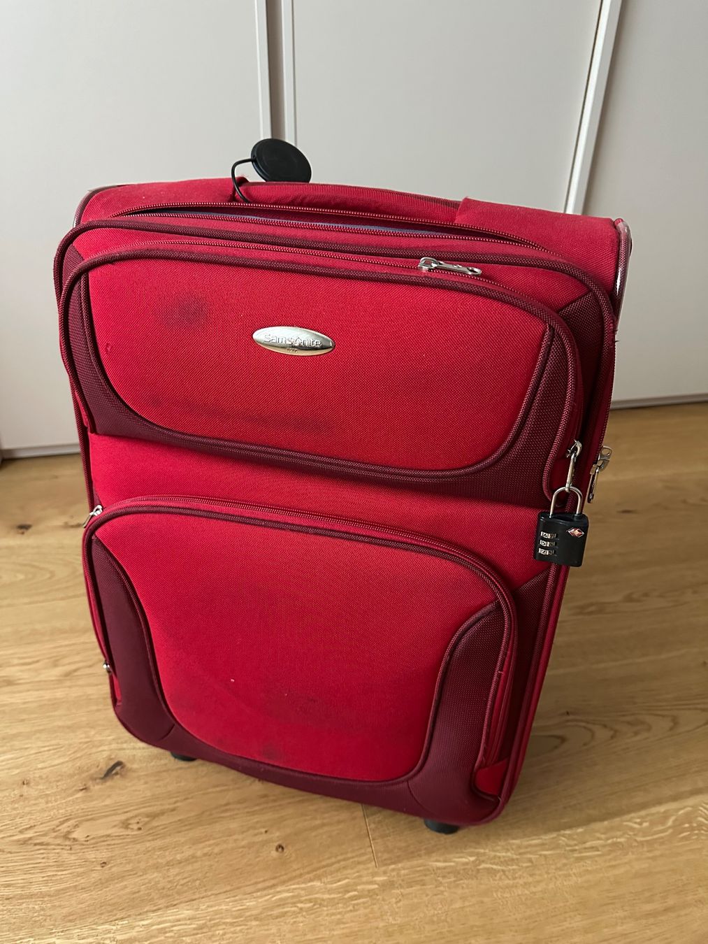 Samsonite Valigie: Reisekoffer Samsonite rot – Usato da Unterägeri venduto da nin_6j58